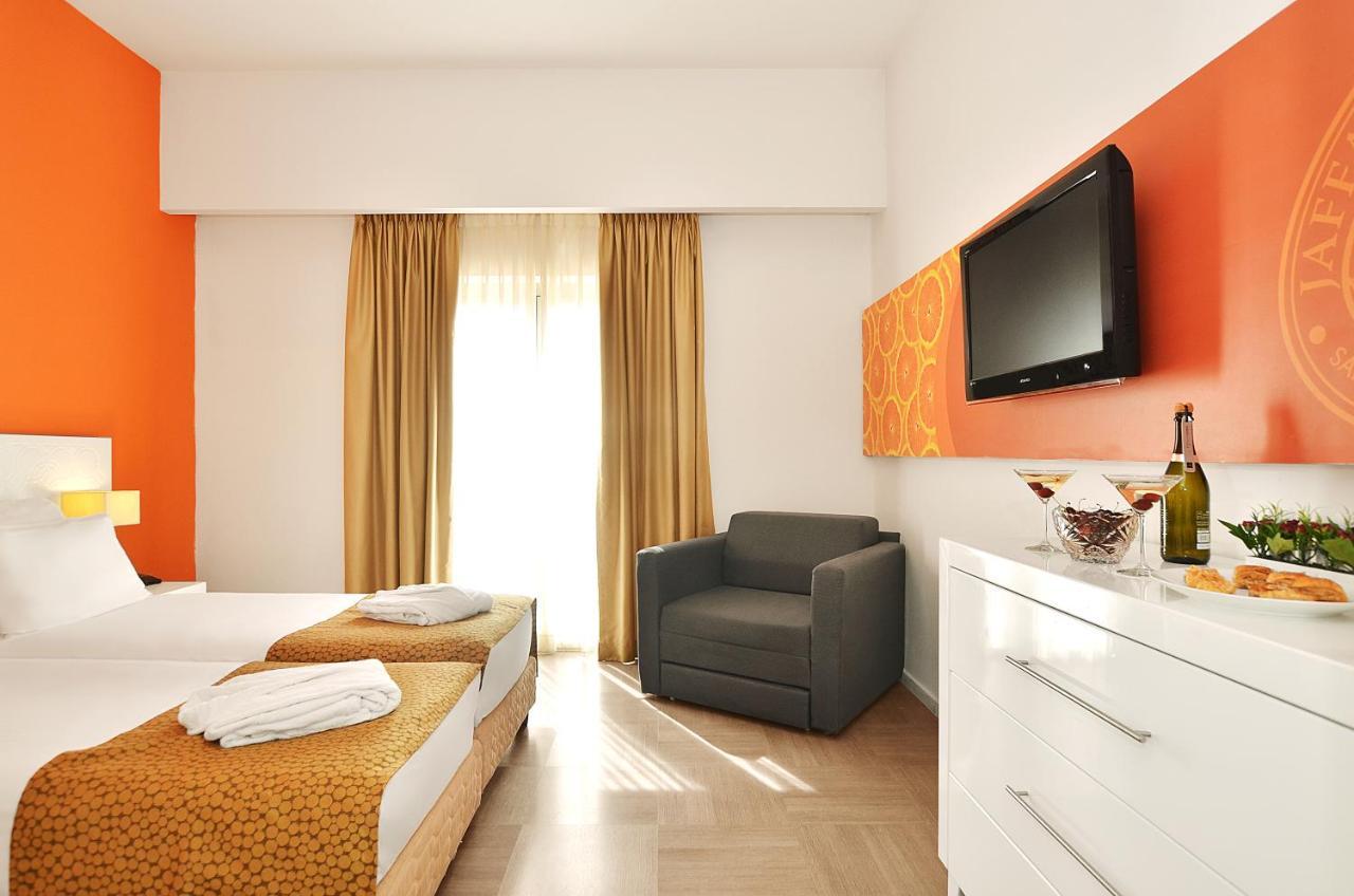 Ruth Daniel Residence Тел Авив Екстериор снимка