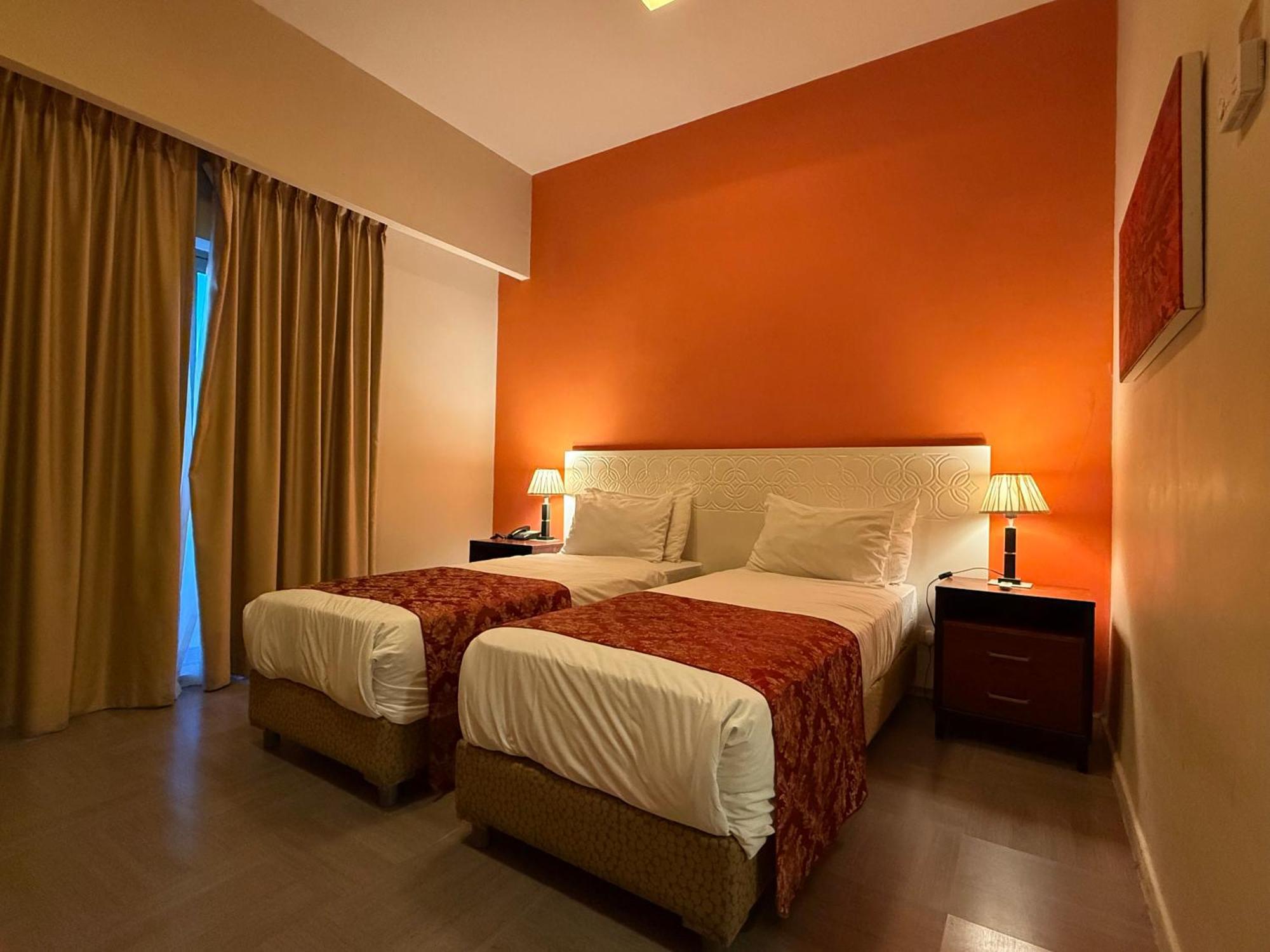 Ruth Daniel Residence Тел Авив Екстериор снимка